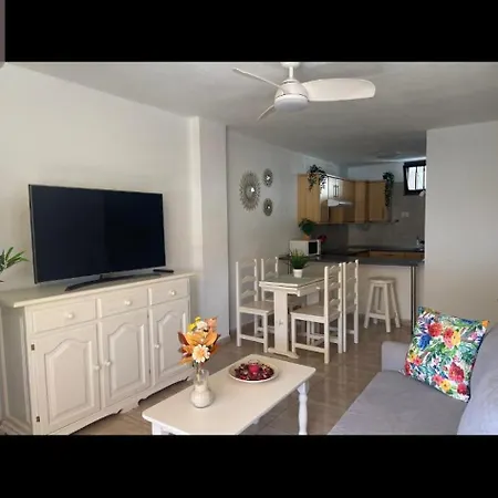 Cristianos Royal Views *