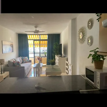 Cristianos Royal Views أرونا